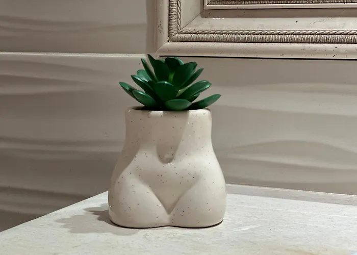 Yo Two - Lux With Parking Apartment