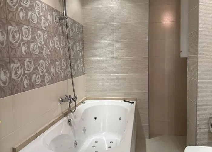 Yo Two - Lux With Parking Apartment *